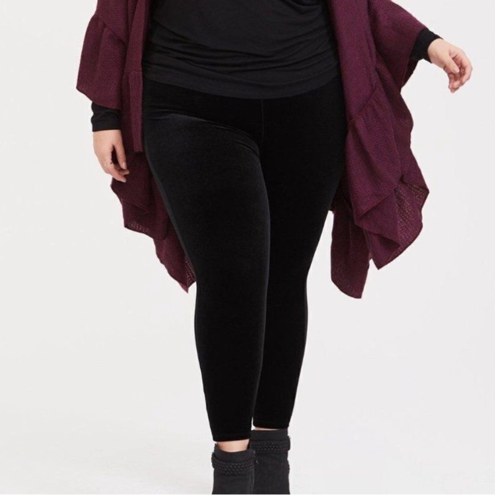 Torrid | Womens Black Velour Leggings w/ Elastic waistband - Size 3 (3X)